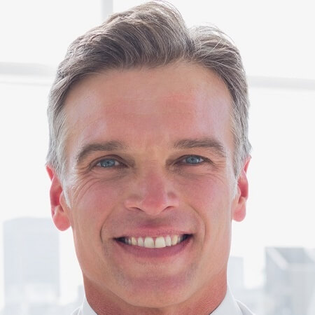 Max Mustermakler